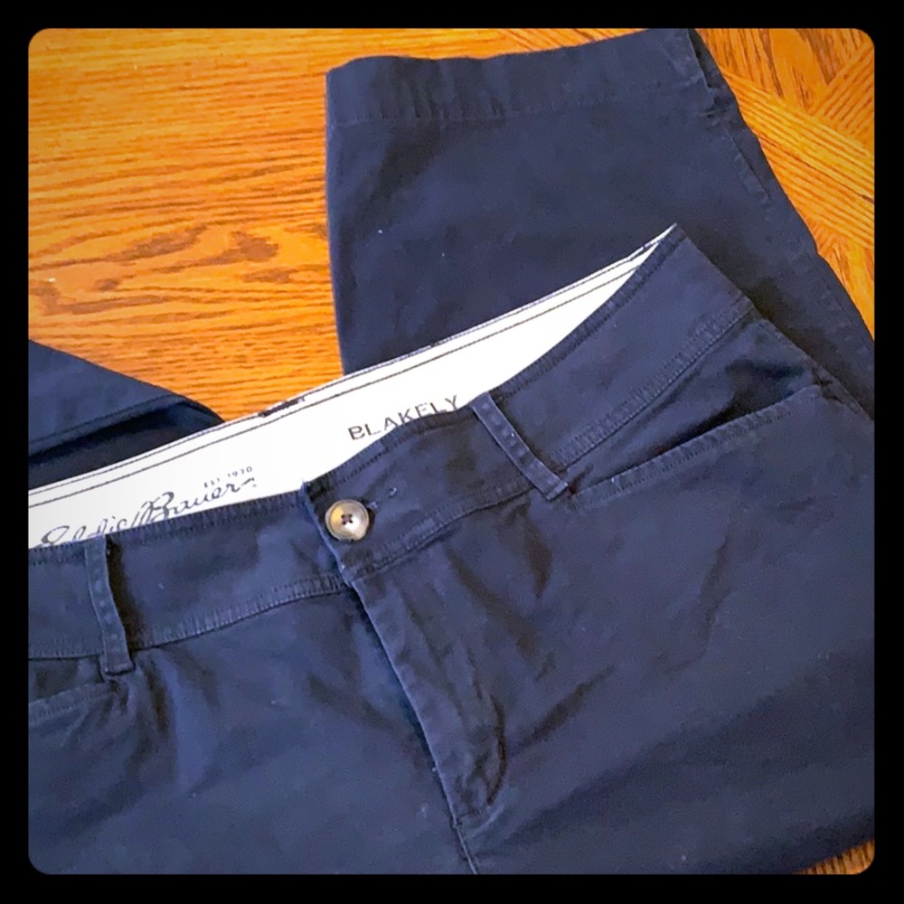 Eddie Bauer Capri Shorts